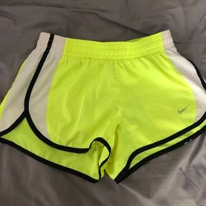 NIKE RUNNING SHORTS